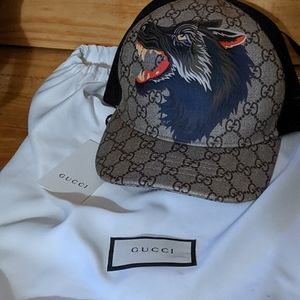 Gucci  gg supreme 2018 wolf hat